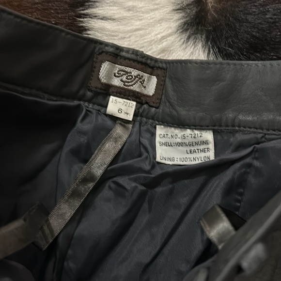 Women's Vintage Leather Pants - Picture 5 of 6